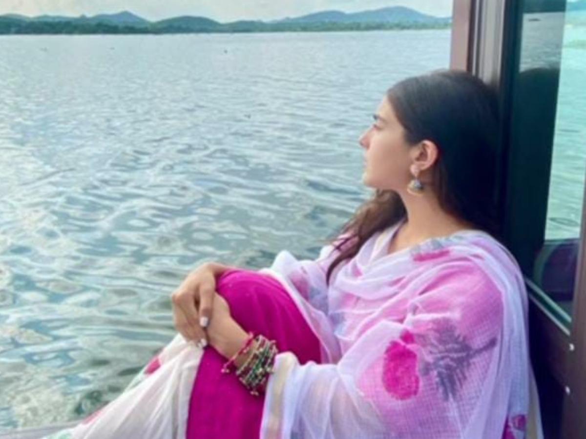 Sara Ali Khan Udaipur Pics फोटो सोशल मीडिया पर वायरल