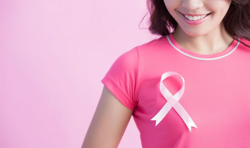 Breast Cancer Prevention: स्तन कैंसर से बचना चाहते हैं तो डाइट में शामिल करे ये चिजें