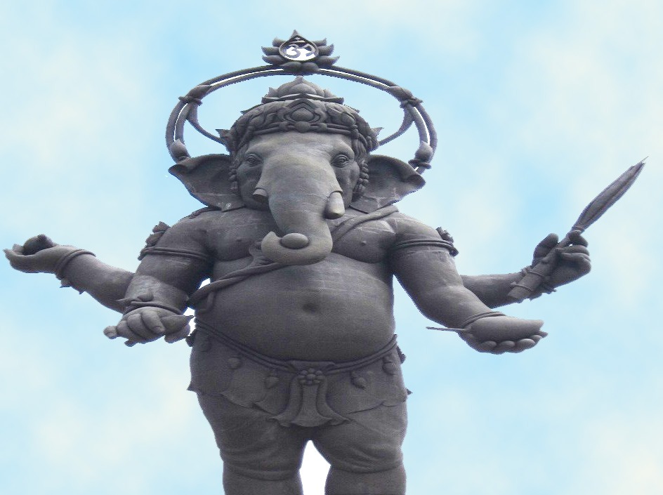 People Visit The Tallest Idol of Ganesh ji गणेश जी की सबसे ऊंची मूर्ति, दर्शन के लिए आते हैं लोग