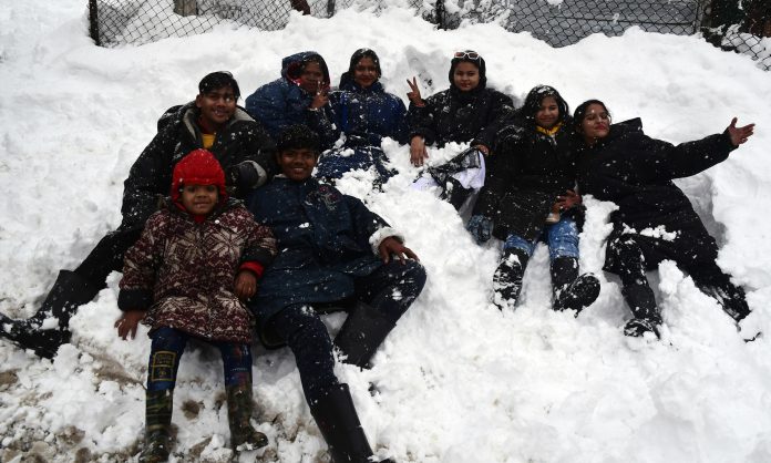 Weather North India Report Heavy rain and snowfall in the mountains alert still issued