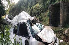 Himachal: Car Fell into a Ditch