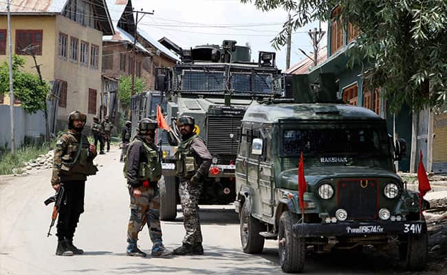 Jammu Kashmir Encounter Update Three Jaish terrorists killed in Pulwama encounter