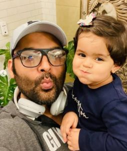 Kapil Sharma Shared Pic With Her Daughter
