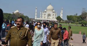 Rakul Preet Singh and Jackky Bhagnani at Taj Mahal