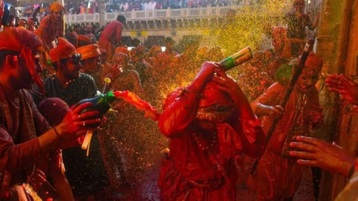 4 Best Places in India to Celebrate Holi देश के इन हिस्सों में मनाई जाती है सबसे अनोखी होली