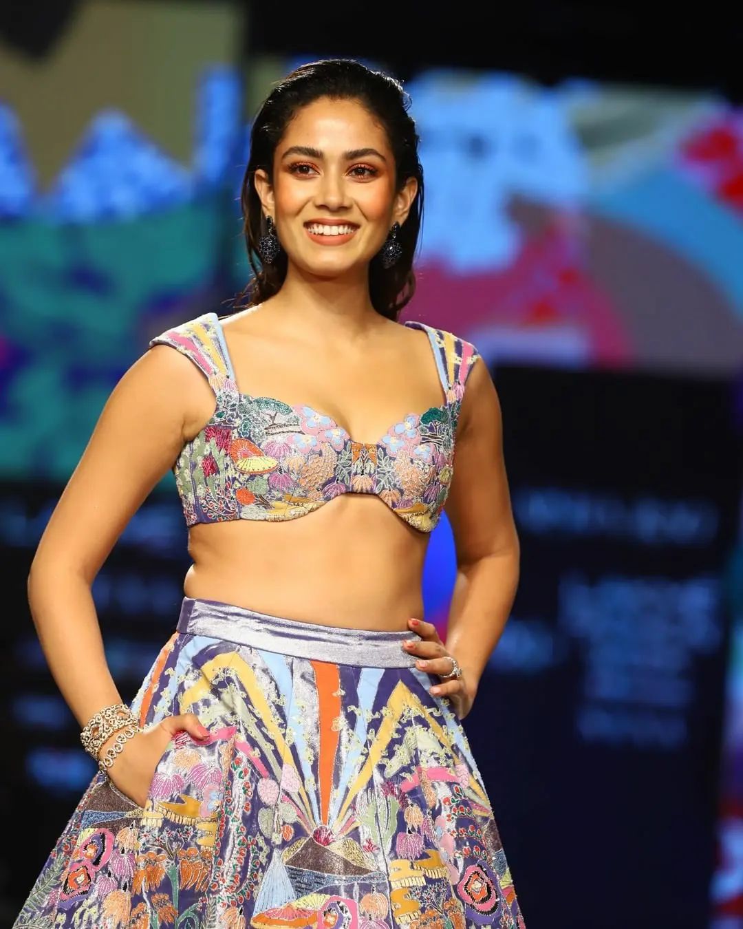 Mira Rajput in Lakme Fashion Week 2022