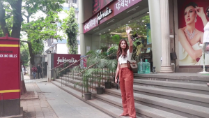 Pooja Hegde Spotted Outside Jewellery Shop in Bandra