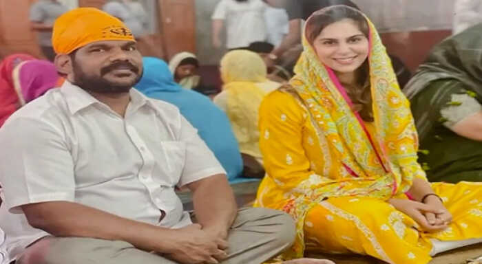 Ram Charan Host Langar Seva at Golden Temple: साउथ एक्टर राम चरण ने अमृतसर के गोल्डन टेम्पल में दी लंगर सेवा , देखे