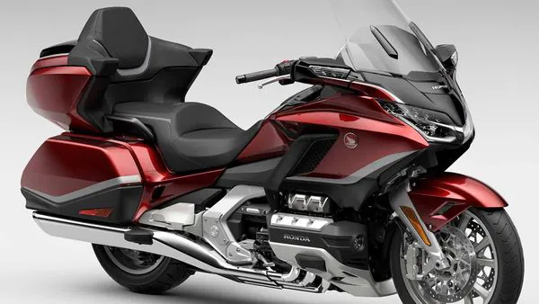 एयरबैग जैसे फीचर्स से लेस Honda Gold Wing Tour Bike लॉन्च, कीमत जान चौंक जाएंगे आप