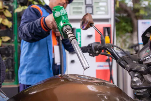 Petrol Diesel Price Today 4 May 2022