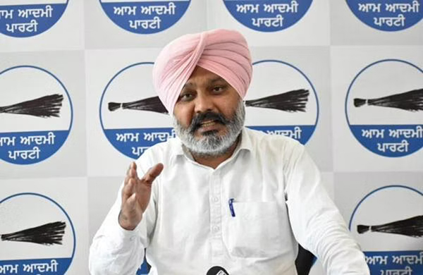 Harpal Cheema Attack On BJP : पेट्रोल-डीजल की कीमतें लगातार बढ़ाकर आम जनता के साथ फ्राड कर रही मोदी सरकार