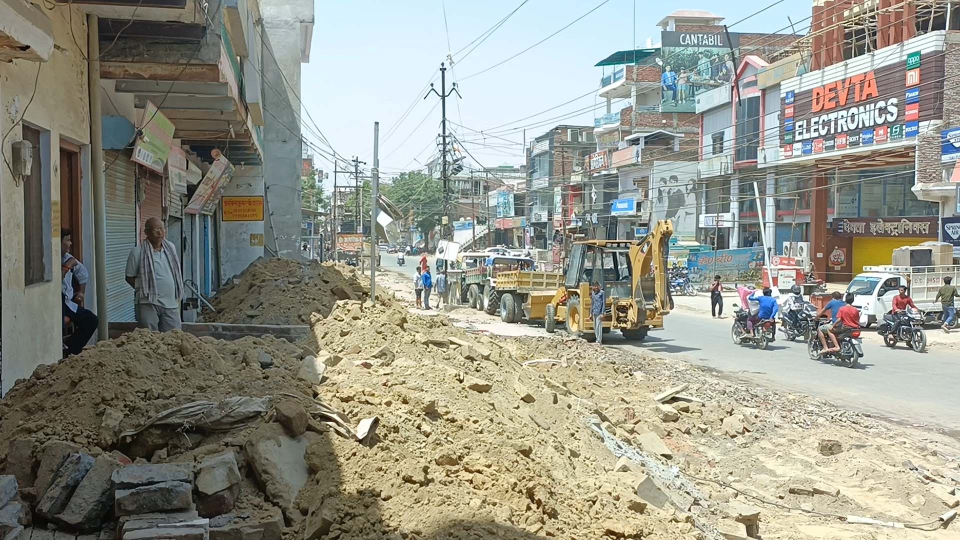 encroachment removal campaign : जौनपुर में चला योगी का बुलडोजर