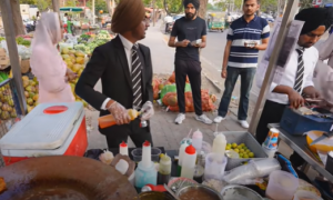 Brothers Sell Chaat Golgappa in Suit Viral Video