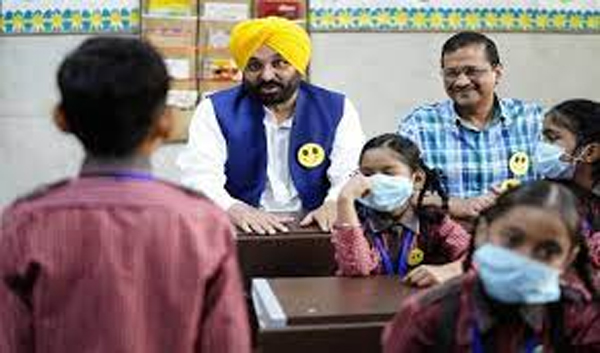Kejriwal and Bhagwant Mann visited hospitals and schools