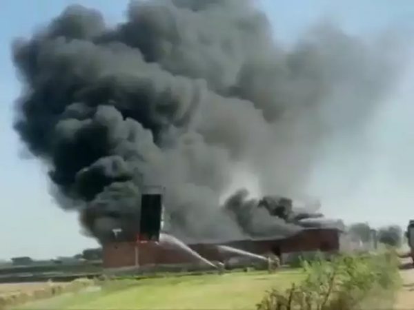 fire at chemical factory in Meerut saved 18 workers