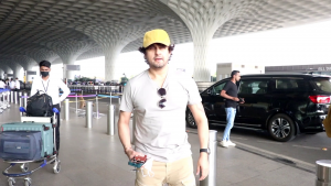 Sonu Nigam Spotted at Airport