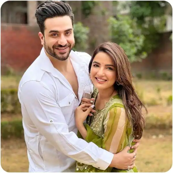 Jasmin Bhasin celebrated Eid with Ali Goni 03