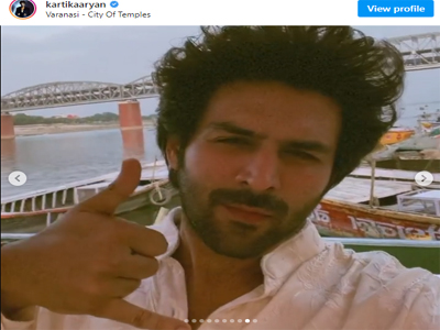 Kartik-Aaryan-reached-Banaras