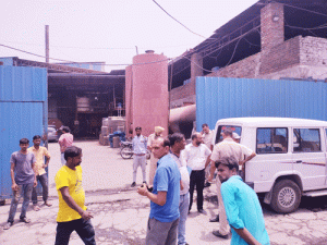 Central Teams Raids - Central Fertilizer Department - Raids On Factories - In Yamunanagar, - Workers On The Streets