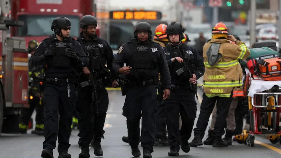 16 people injured in Chicago Shootout