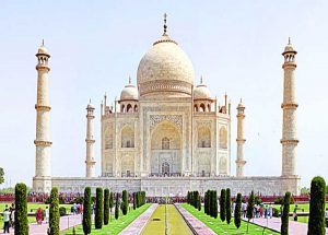 Petition in High Court to know the secret of closed rooms of Taj Mahal