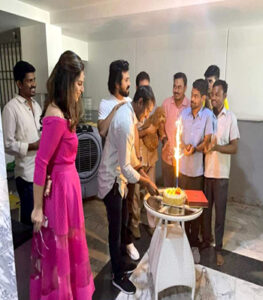  ram-charan-celebrates-his-driver-birthday