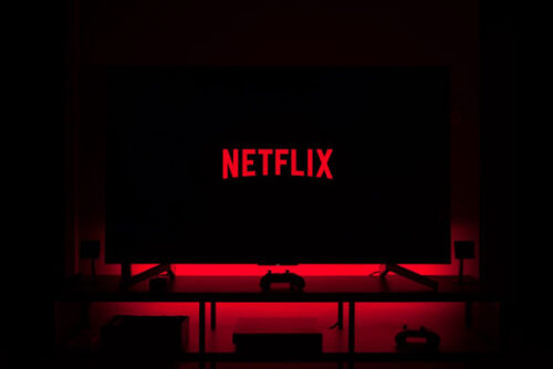 Netflix को बड़ा झटका! तीन महीने में घटे 10 लाख सब्सक्राइबर