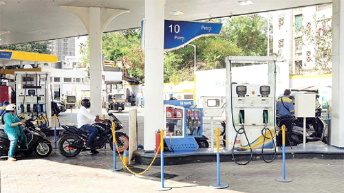 Petrol-Diesal Price: महाराष्ट्र, राजस्थान में पेट्रोल-डीजल महंगा तो जम्मू-कश्मीर में सस्ता, जानें अपने शहर की कीमत