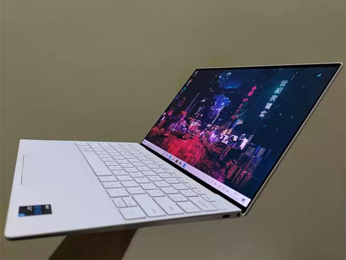 डेल ने लॉन्च किया सबसे पतले और हल्के डिज़ाइन के साथ Dell XPS 13, जानिए लैपटॉप के फीचर्स और कीमत