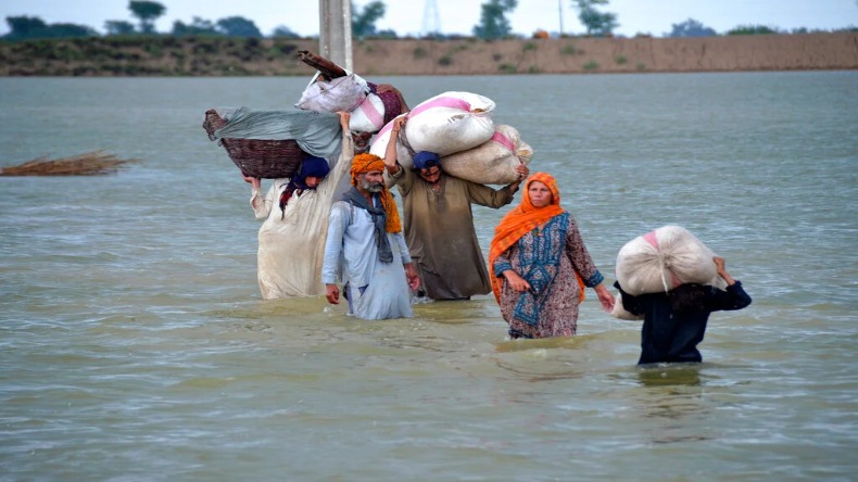 Pakistan Flood: पाकिस्तान में बाढ़- बीरिश से मचा हाहाकार, राष्ट्र में लगा आपातकाल।