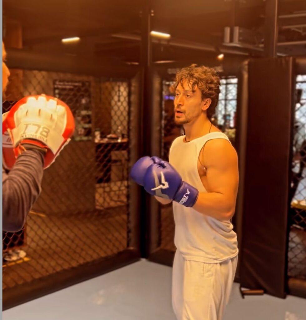 Tiger Shroff Shared a new Video from the Gym, Seen motivating His Fans