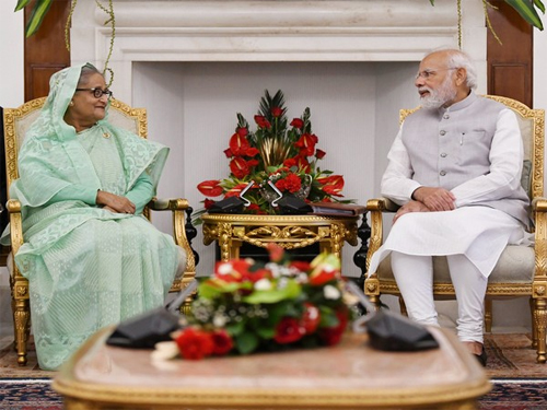 Sheikh Hasina India Visit Live: शेख हसीना ने संबंधों को मजबूत करने के लिए पीएम मोदी से की बातचीत