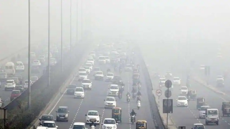 Pollution in Delhi-NCR: जहरीली हुई दिल्ली-एनसीआर की हवा, सबसे ज्यादा खराब नोएडा की वायु गुणवत्ता