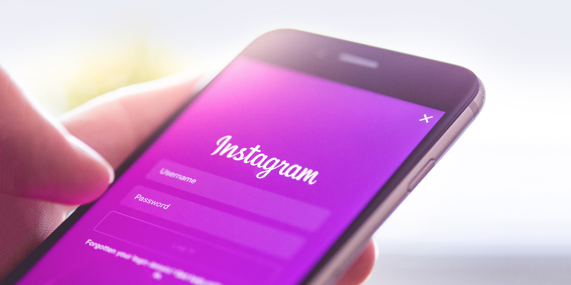 Instagram Down: एक बार फिर भड़के यूज़र्स, कईं अकाउंट एक साथ सस्पेंड होने का दावा