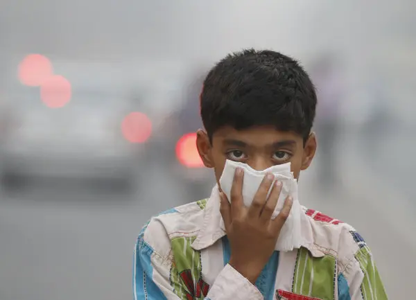 वायु प्रदूषण 16 साल तक के बच्चों के लिए अधिक खतरनाक, अस्पतालों में बढ़े मरीज