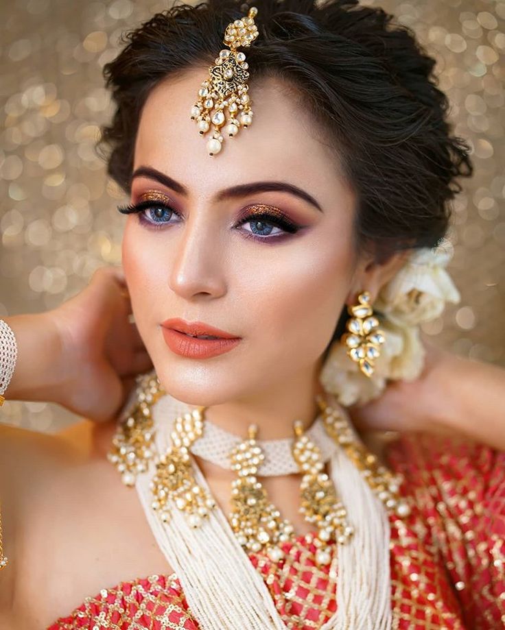 Wedding Skin Care Tips: शादियों के मौसम में ग्लोइंग त्वचा पाने के लिए करें ये आसान टिप्स