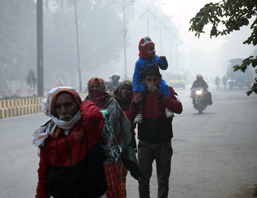 Weather Update Today: ठंड से ठिठुरी दिल्‍ली, जानें देशभर में अगले 24 घंटे के मौसम का हाल   