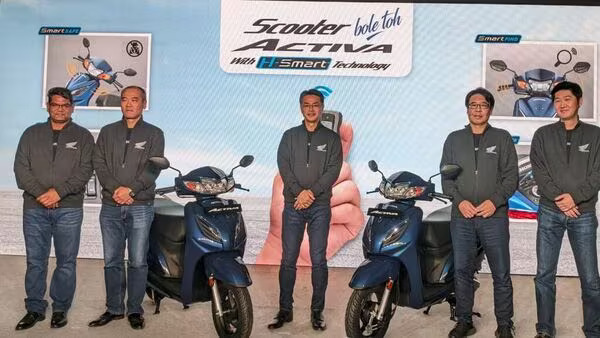 New Honda Activa: भारत में लॉन्च हुई होंडा की नई एक्टीवा, 74 हाजार रुपय शुरुआती कीमत, Key लेस इंजन स्टार्ट जैसे स्मार्ट फीचर्स