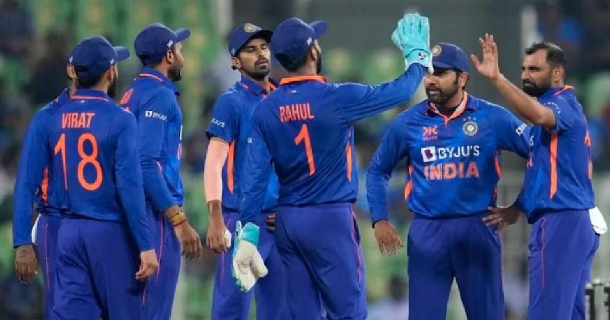 IND vs NZ First ODI: तीन मैचों के सीरीज में कल न्यूजीलैंड से भीड़ेगी भारतीय टीम, इन खिलाड़ियों को मिल सकती है प्लेइंग XI में जगह