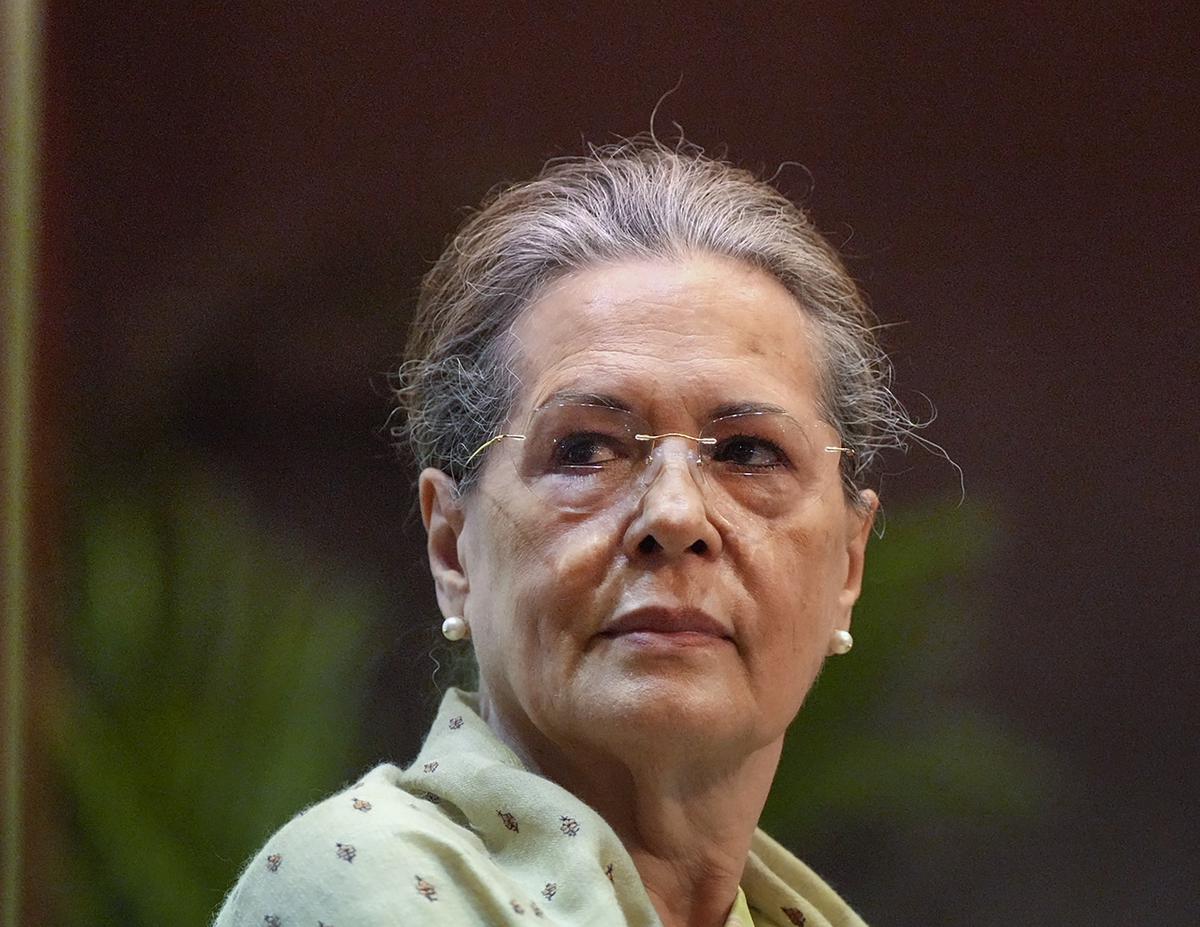 Sonia Gandhi Hospitalised: श्वास संक्रमण के चलते सोनिया गांधी को गंगाराम अस्पताल में कराया गया भर्ती