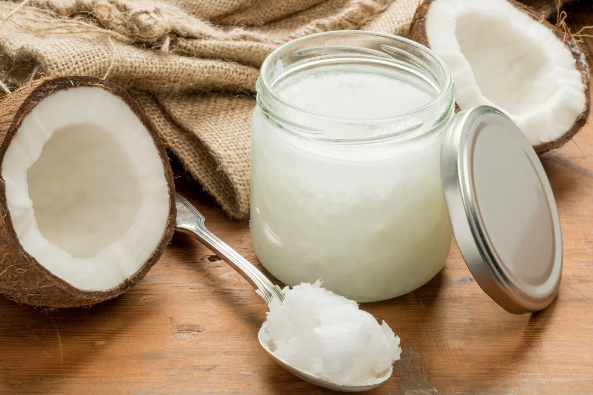 Conditioner With Coconut Oil :बालों को हेल्दी रखने के लिए इस्तेमाल करें नारियल से बना नेचुरल कंडीशनर, जानें बनाने की विधि