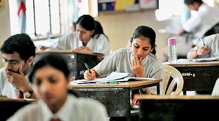 UP Board Exam Date: परीक्षा डेट शीट को लेकर आई बड़ी खबर, जानें पूरी अपडेट