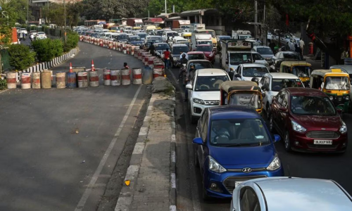 Chirag Delhi Flyover: दिल्लीवासियों को जल्द मिलेगी जाम से मुक्ति, चिराग दिल्ली फ्लाईओवर का काम लगभग पूरा