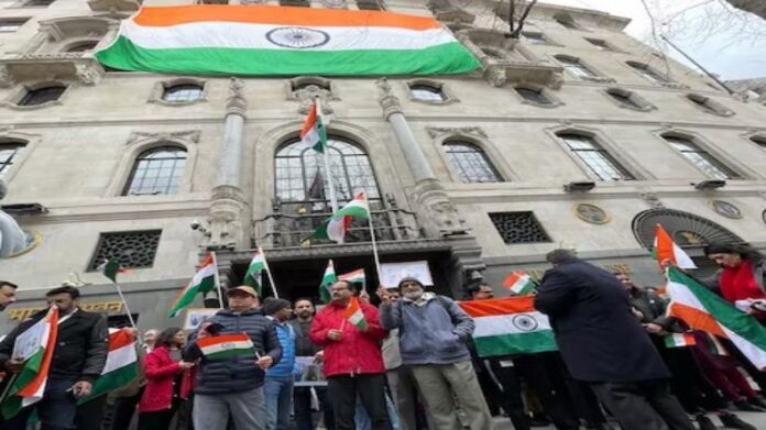 Indians Protest in London Against Khalistan Supporters