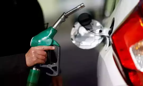 Today Petrol-Diesel Price: तेल कंपनियों ने जारी किए पेट्रोल-डीजल के दाम, जानिए आज कहां बदली कीमतें