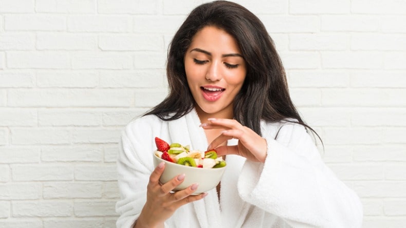 Best Way To Eat Fruits: फलों से ज्यादा फायदा पाने के लिए करें यह काम, मिलेगे सभी विटामिन, खनिज और एंजाइम