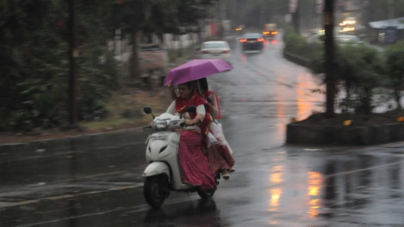 10 May Weather: दिल्ली में बढ़ेगी गर्मी तो दक्षिण भारत में होगी बारिश, जानें मौसम के अपडेट