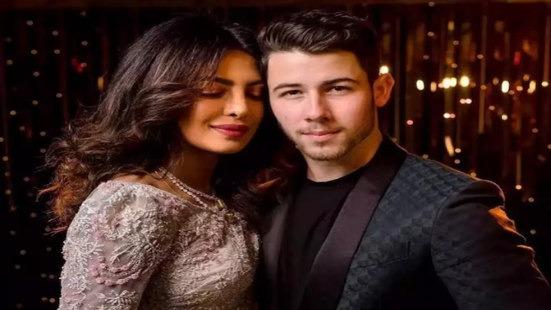 Nick jonas and priyanka chopra:स्टेज से उतरती प्रियंका का हाथ थाम ड्रेस ठीक करने पर  इम्प्रेस हुए फैंस,बोले- परफेक्ट हसबैंड