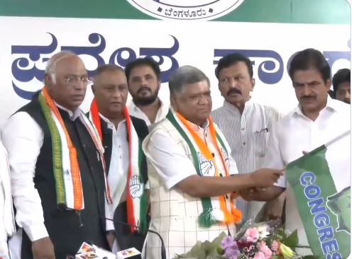 Jagadish Shettar join Congress: जगदीश शेट्टार कांग्रेस में हुई शामिल, मल्लिकार्जुन खड़गे ने किया स्वागत