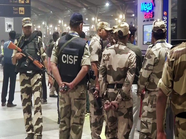 Delhi Airport: 20 साल का अमेरिकी लड़का छह जिंदा कारतूसों के साथ दिल्ली एयरपोर्ट से गिरफ्तार